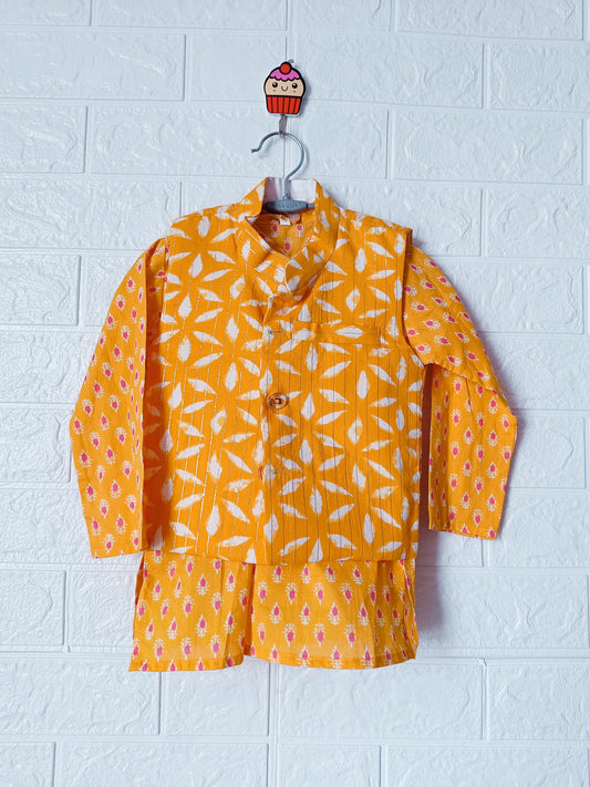 Yellow Lurex Patti print Jacket with Kurta -Pyjama